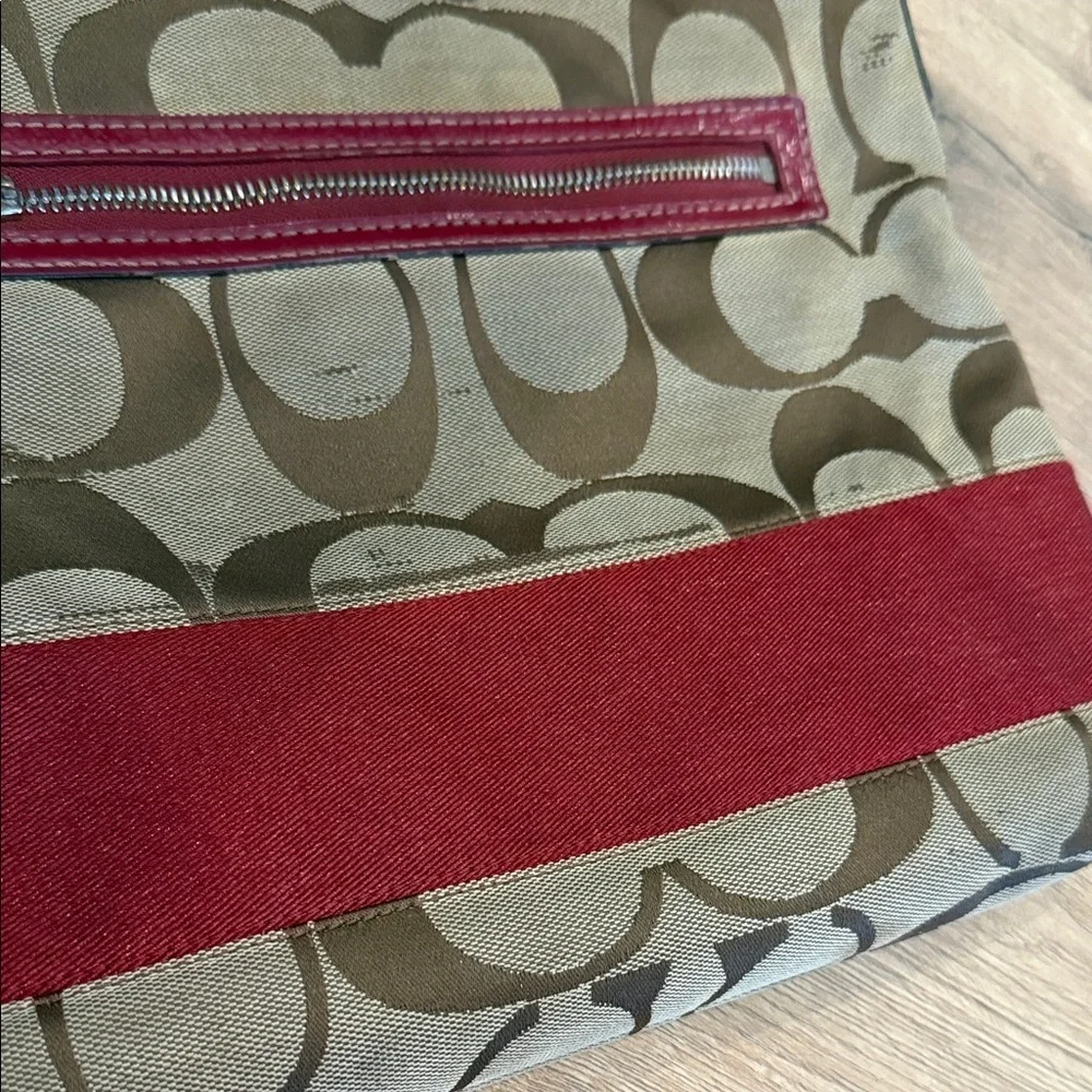 Coach Tan and Red Crossbody Bag Signature heritage y2k purse stripe designer
